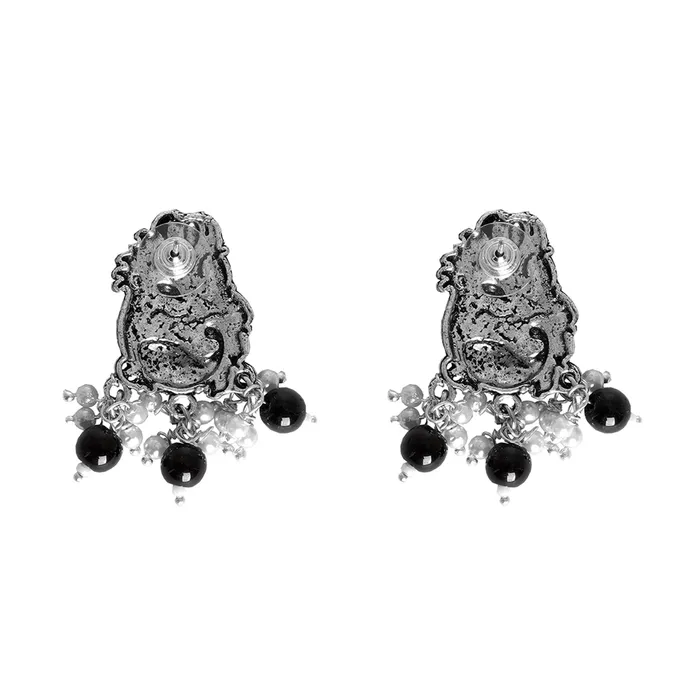 Necklaces Teejh Teejh Darshika Silver Oxidised Pearl and Black Stones Choker Necklace Set Necklaces Teejh Teejh Darshika Silver Oxidised Pearl and Black Stones Choker Necklace Set