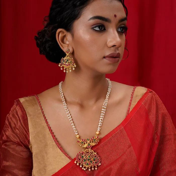 Necklaces Teejh Teejh Jayashri Gold Red And Green Necklace Set