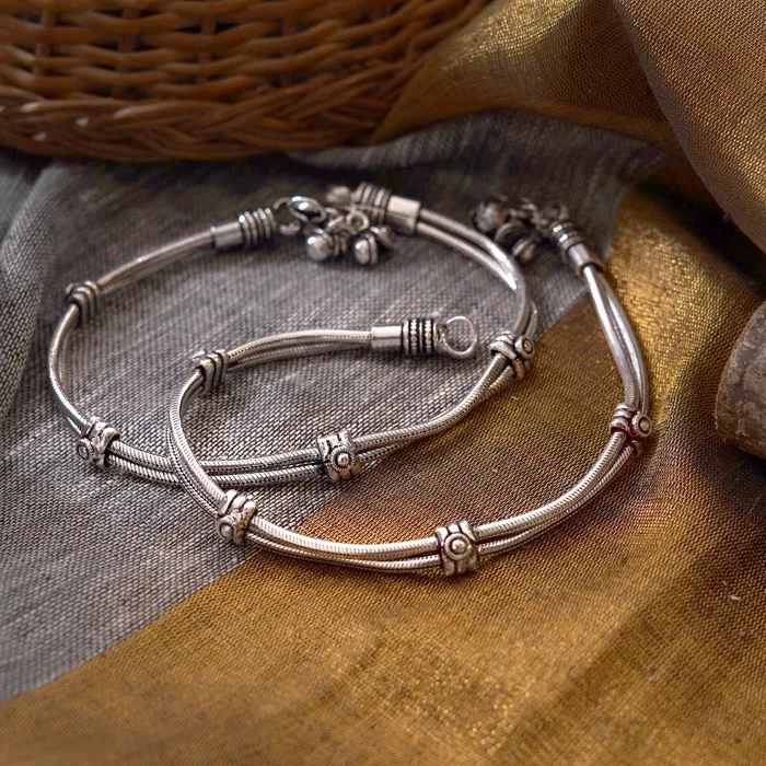 Teejh Rings Teejh Chirasvi Silver Oxidised Anklets