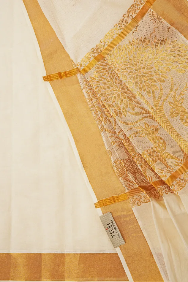 Teejh Rings Teejh Jaya White and Gold Kerala Cotton Kasavu Saree