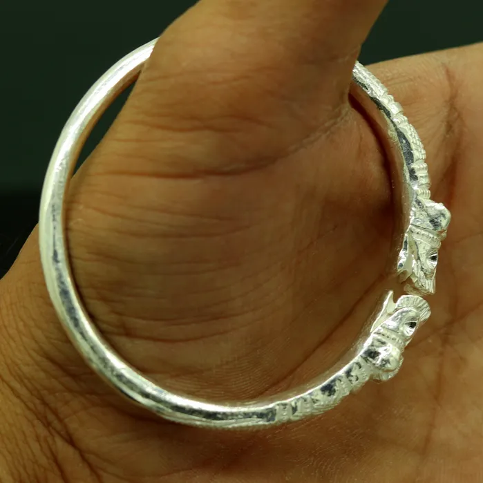 Bracelets TRIBAL ORNAMENTS Vintage design handmade 999 Solid silver crocodile bangle kada boys or girls solid customized tribal design bangle adjustable kada nbbk98