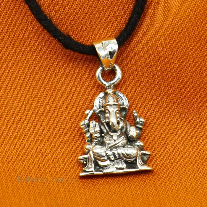 Divine lord Ganesha blessing pendant excellent vintage designer 925 sterling silver handmade jewelry from india ssp968 TRIBAL ORNAMENTS Necklaces Divine lord Ganesha blessing pendant excellent vintage designer 925 sterling silver handmade jewelry from india ssp968 TRIBAL ORNAMENTS Necklaces
