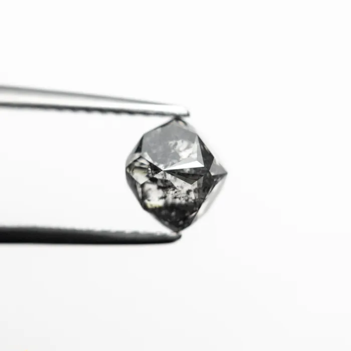 Earrings 174ct 667x611x606mm Octahedron 2488201 Misfit Diamonds