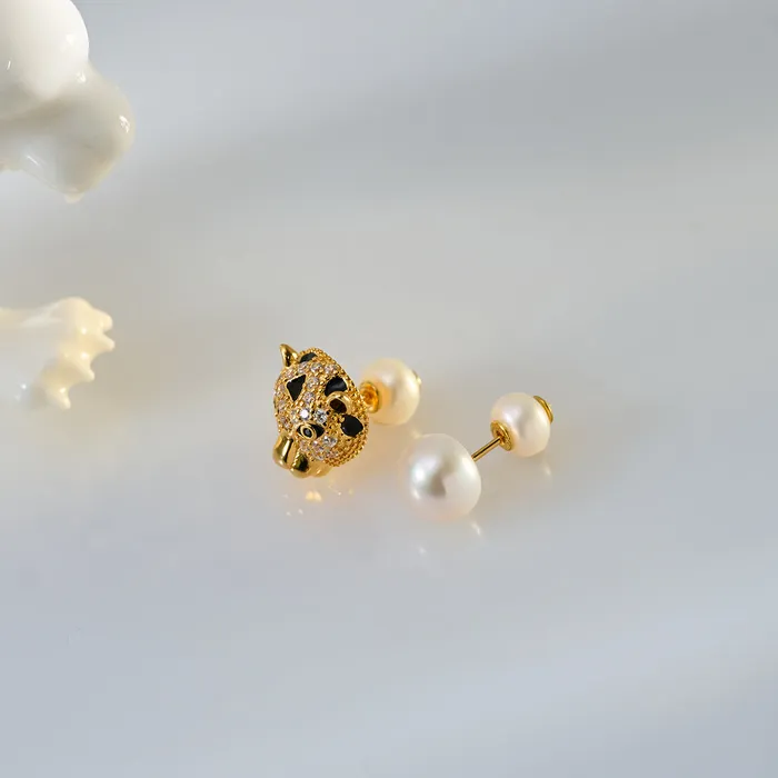 Pearly Lustre Freshwater Pearl Earrings WE00467 SAFARI Earrings