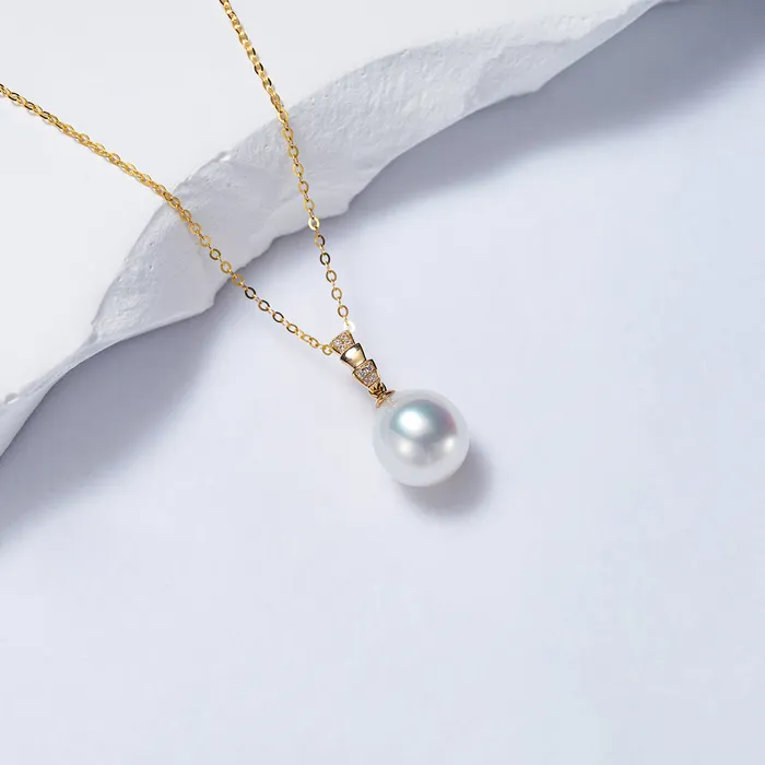 Pearly Lustre Necklaces 18K Solid Gold Australian White Diamond Saltwater Pearl Necklace KN00198