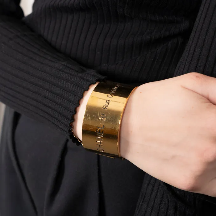 PreOwned Chanel Vintage 31 Rue Cambon Bangle Chanel Bracelets