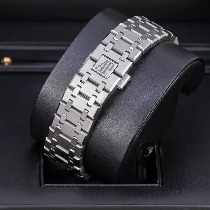 Audemars Piguet Audemars Piguet Royal Oak Selfwinding Chronograph 41mm Mens Watch Ref 26320STOO1220ST01 Black Dial Stainless Steel Bracelet Bracelets