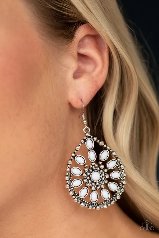 Earrings Paparazzi Jewelry Paparazzi Earring Free To Roam White