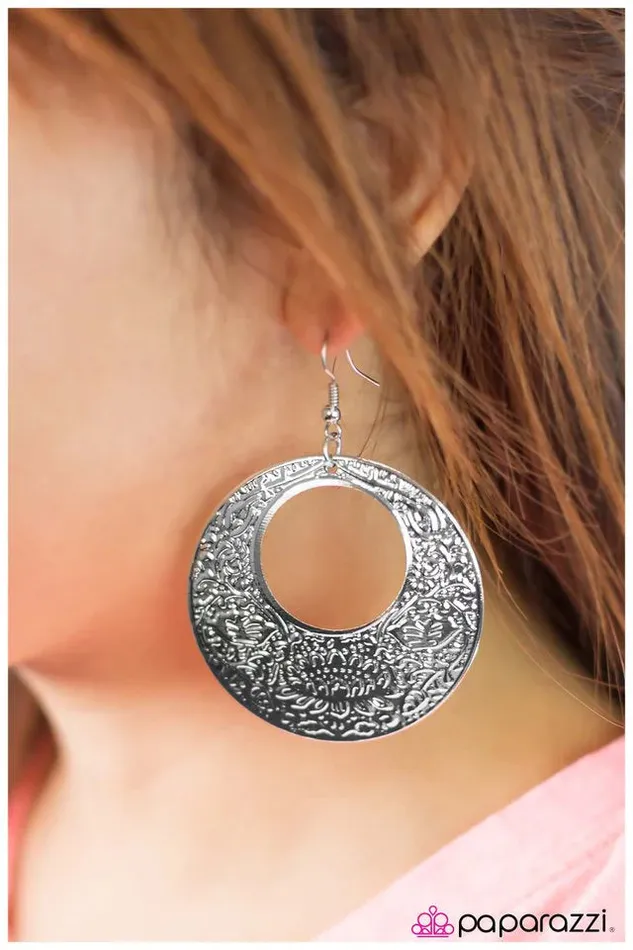 Paparazzi Earring Jupiter Moon Silver Paparazzi Jewelry Earrings