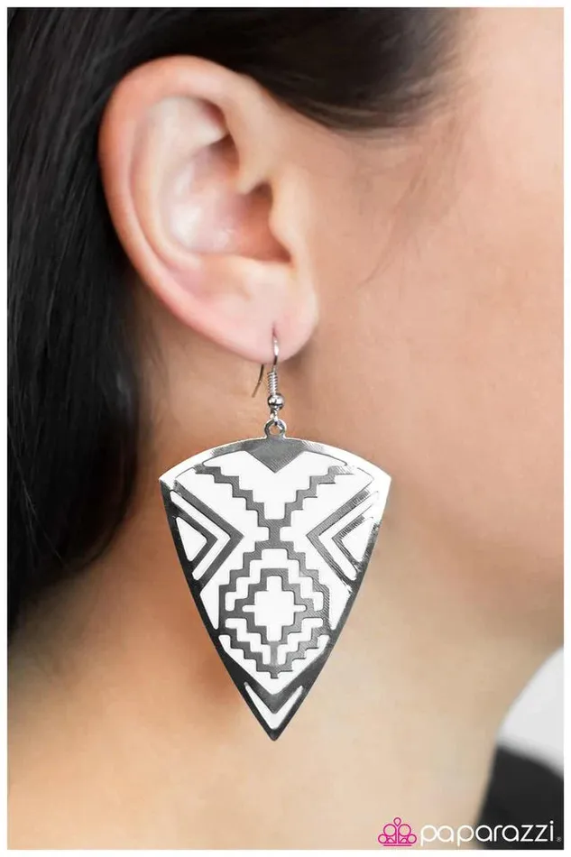 Paparazzi Earring Land Of the Lost White Paparazzi Jewelry Earrings