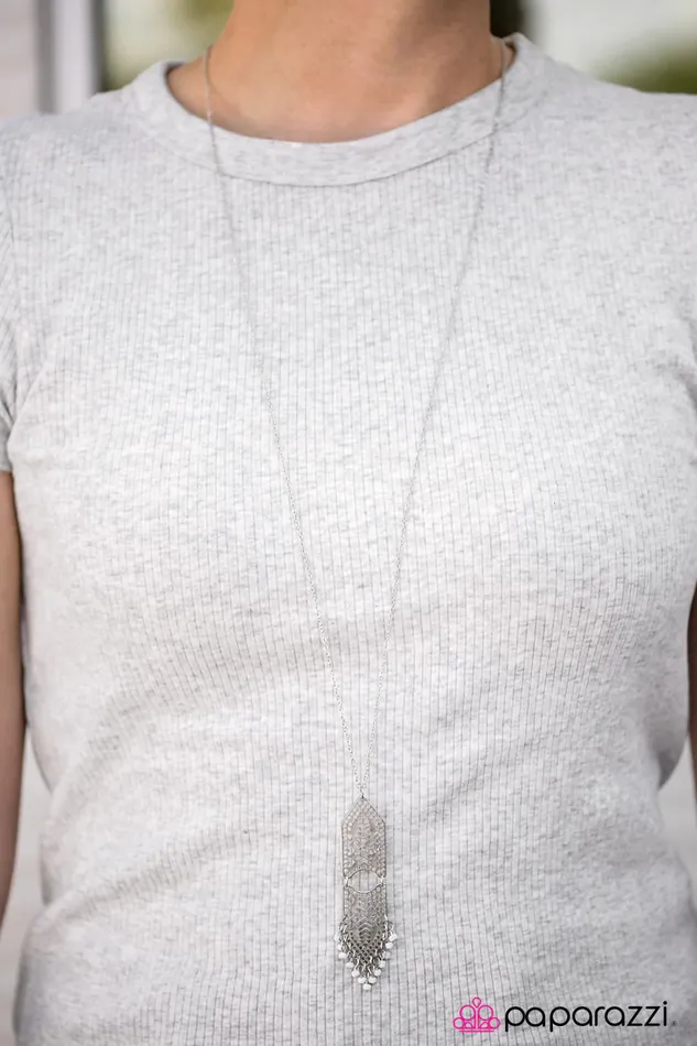 Paparazzi Jewelry Necklaces Paparazzi Necklace Go Your Own Way White