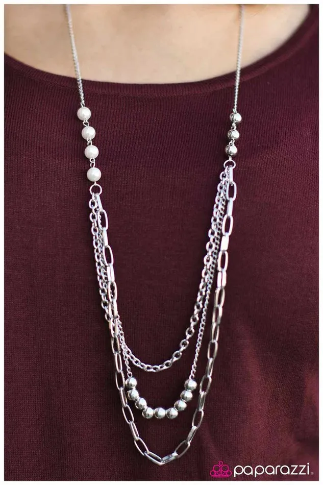 Paparazzi Jewelry Necklaces Paparazzi Necklace Not That Innocent White