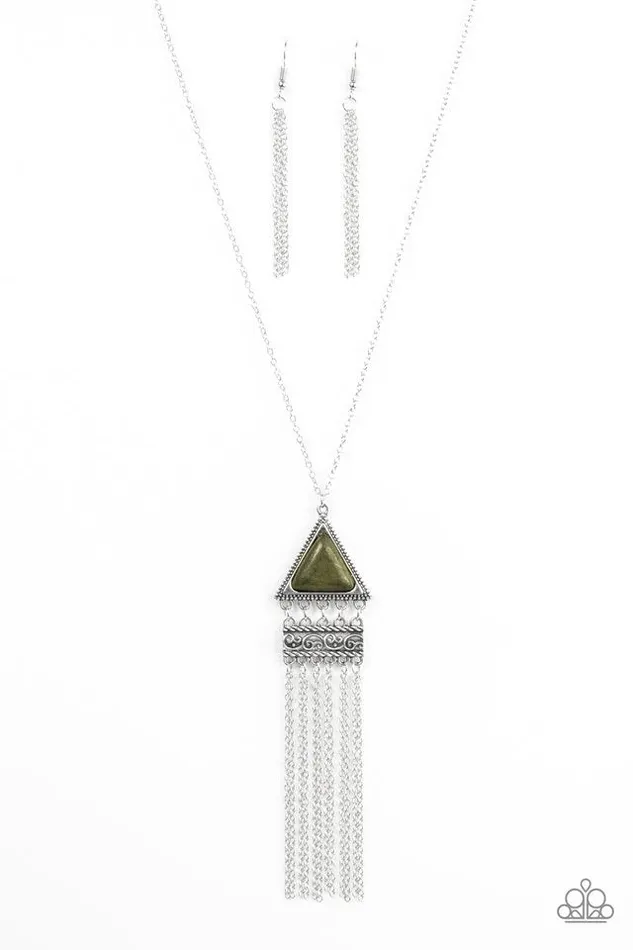 Paparazzi Jewelry Necklaces Paparazzi Necklace Painted Plateaus Green