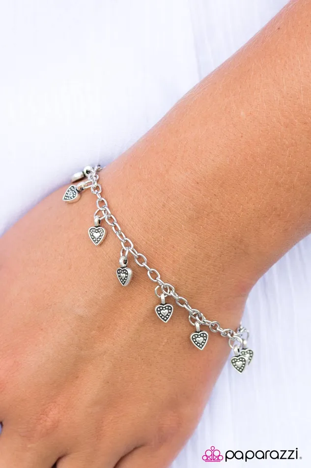 Paparazzi Jewelry Paparazzi Bracelet Closer To The Heart Silver Bracelets
