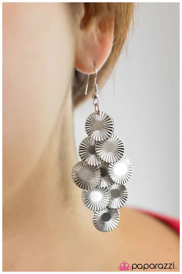 Paparazzi Jewelry Paparazzi Earring Nine Lives Silver Earrings