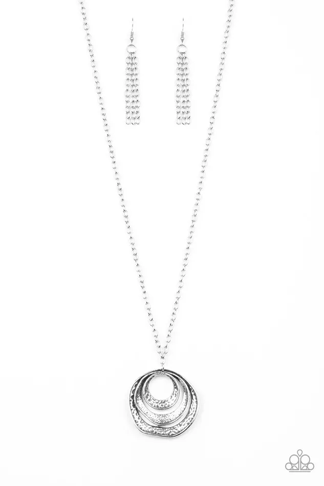 Paparazzi Jewelry Paparazzi Necklace Breaking Pattern Silver Necklaces Paparazzi Jewelry Paparazzi Necklace Breaking Pattern Silver Necklaces