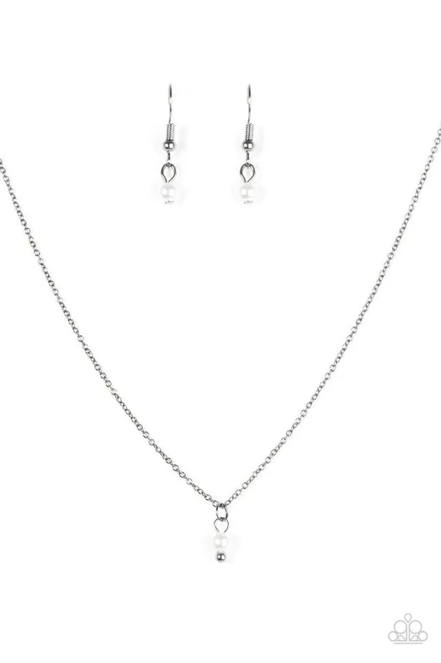 Paparazzi Jewelry Paparazzi Necklace Dainty and Demure Black Necklaces