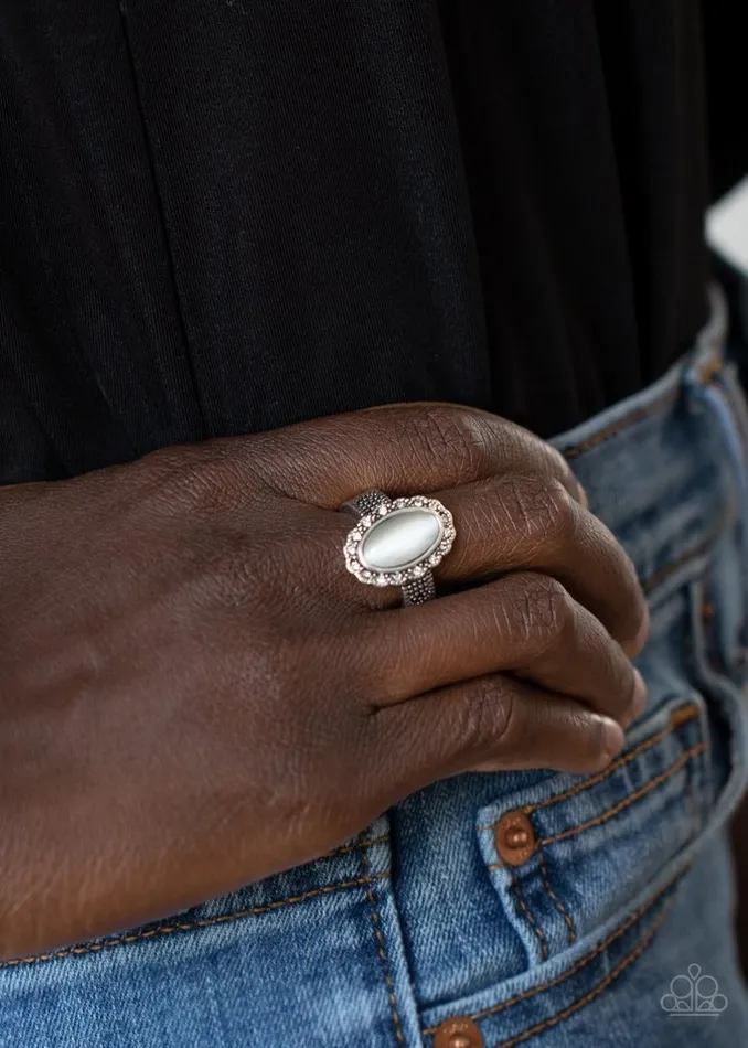 Paparazzi Jewelry Rings Paparazzi Ring Fabulously Flawless White