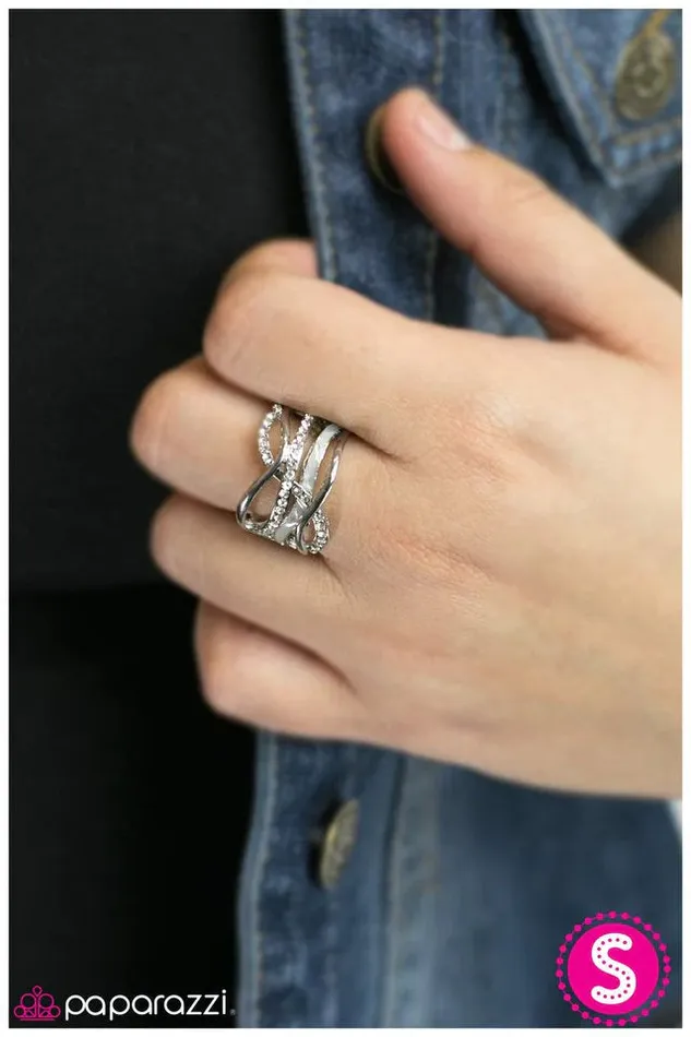 Paparazzi Jewelry Rings Paparazzi Ring Signed Sealed Delivered White
