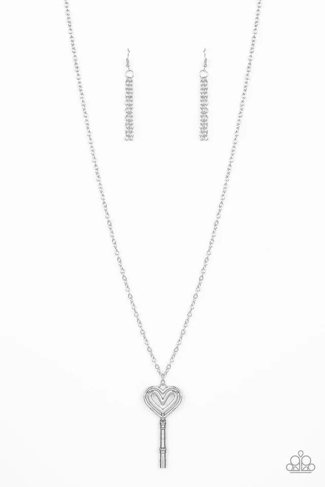 Paparazzi Necklace Unlock My Heart Silver Paparazzi Jewelry Necklaces Paparazzi Necklace Unlock My Heart Silver Paparazzi Jewelry Necklaces