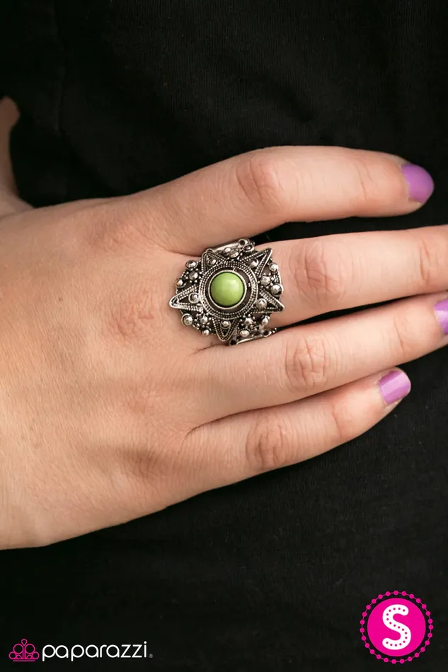 Rings Paparazzi Jewelry Paparazzi Ring Megastar Green