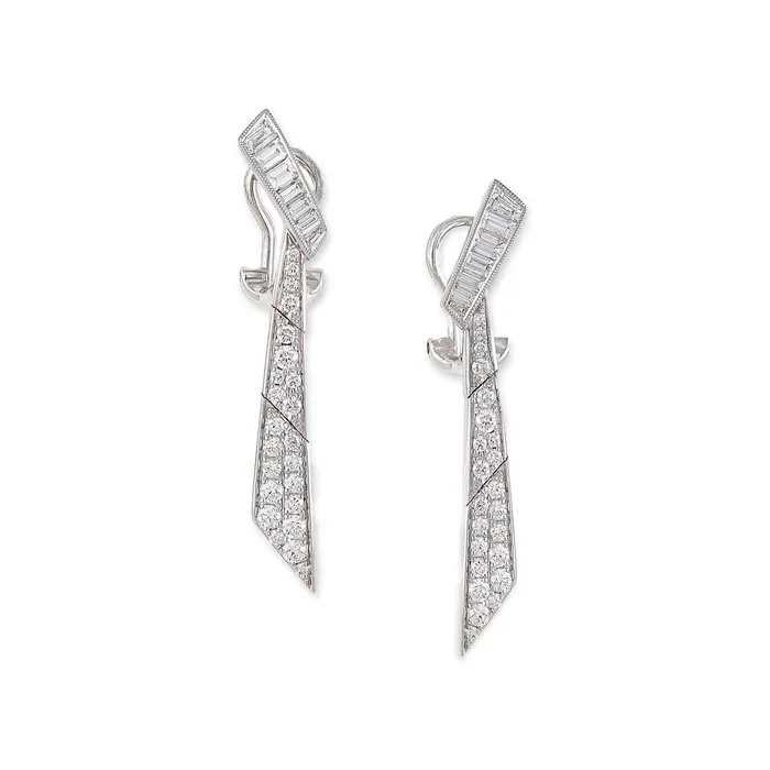 Simon G Earrings Simon G 18K White Gold Round and Baguette Diamond Dangle Earrings Simon G Earrings Simon G 18K White Gold Round and Baguette Diamond Dangle Earrings