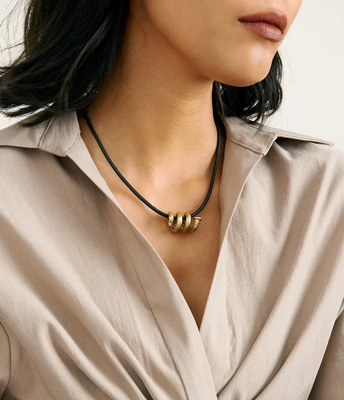 David Webb PreStyled Sets Nail Pendant Hammered 18K Gold