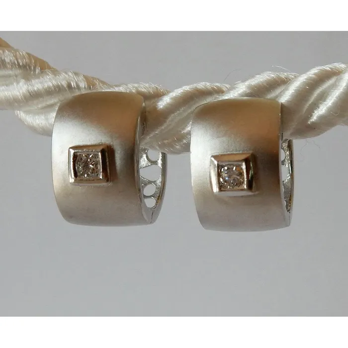 GB Earrings Matt Finish Huggies Earrings Round Natural Earth Mined Diamond GH VS1 Satin Finish