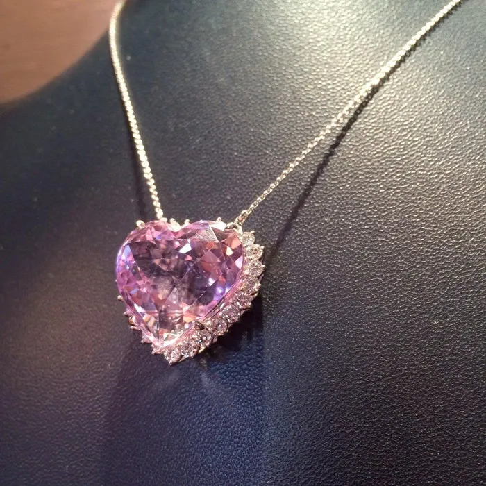 Heart Cut Pink Kunzite With Natural Earth Mined Diamond Pendant 1050 Carats Jewelry GB Necklaces Heart Cut Pink Kunzite With Natural Earth Mined Diamond Pendant 1050 Carats Jewelry GB Necklaces