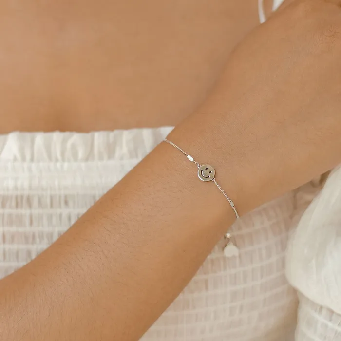 Hey Happiness Bracelets Smiley Face Pendant Chain Bracelet Silver Hey Happiness Bracelets Smiley Face Pendant Chain Bracelet Silver