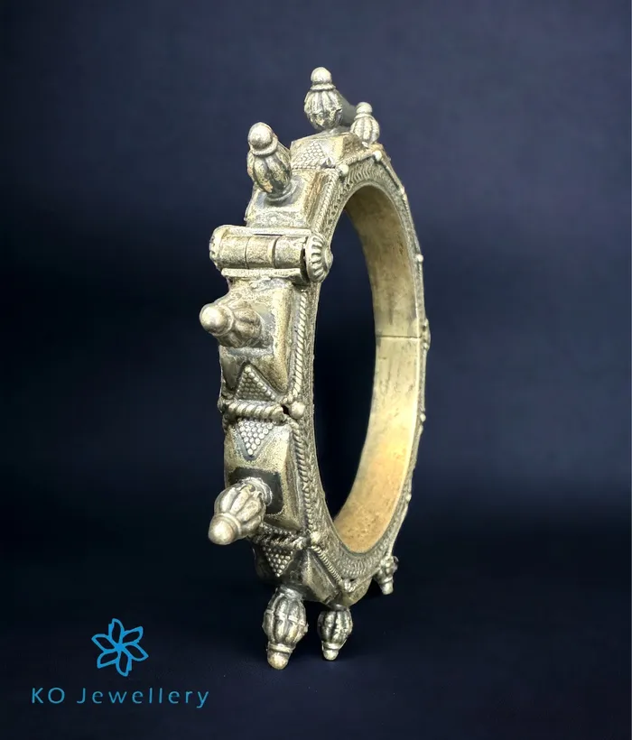 Jaipur Bracelets The Haina Silver Antique Openable Bracelet Size 25