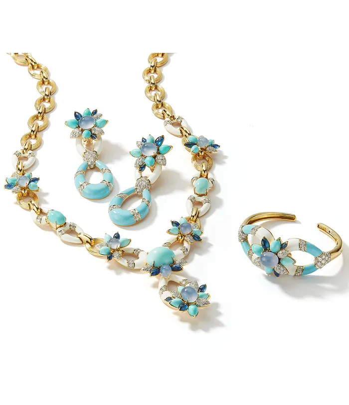 Necklaces Asheville Necklace Hammered 18K Gold Turquoise Diamonds David Webb Workshop Necklaces Asheville Necklace Hammered 18K Gold Turquoise Diamonds David Webb Workshop