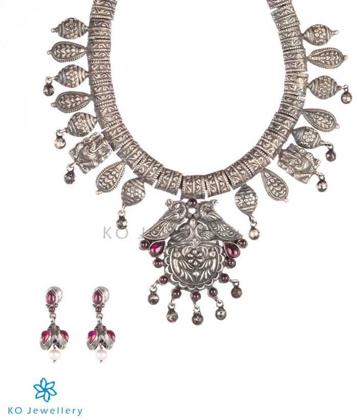 Necklaces modi The Uddanda Antique Silver Ganesha Necklace