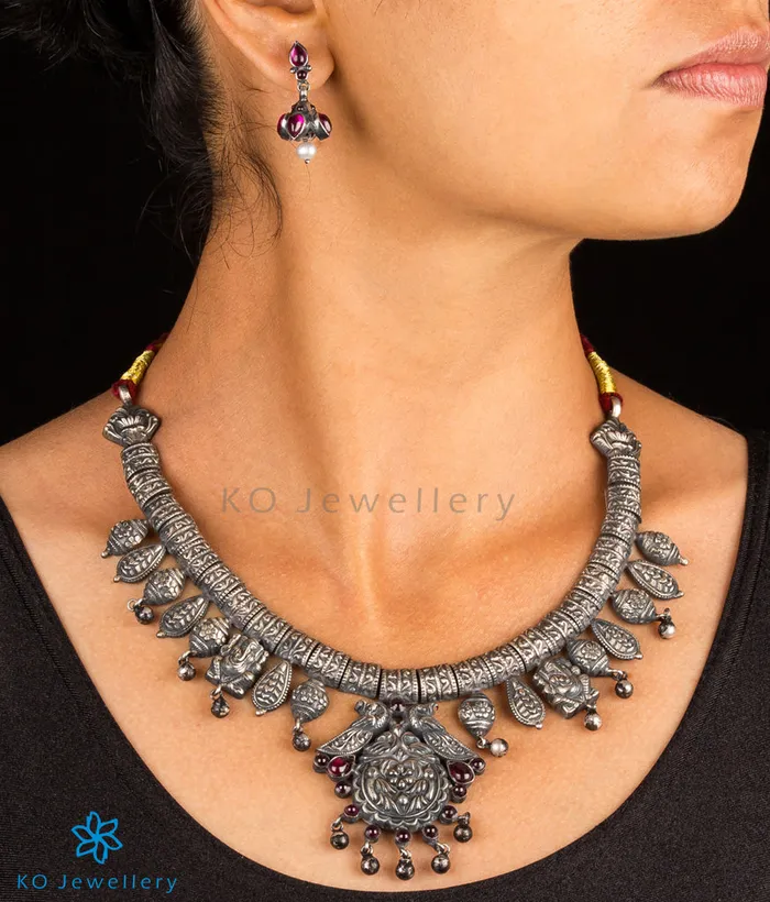 Necklaces modi The Uddanda Antique Silver Ganesha Necklace