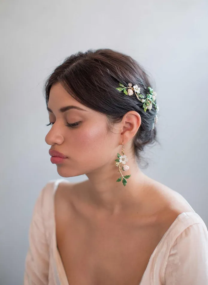 Strawberry vine earrings Style 820 twigs honey Earrings